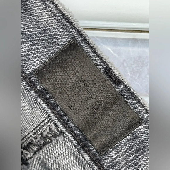 RTA Crop distress jeans size 24 - Picture 4 of 11